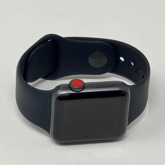 Apple Watch Series 3- 38mm GPS + CELLULAR, Aluminum GREAT CONDITION! - Picture 1 of 4